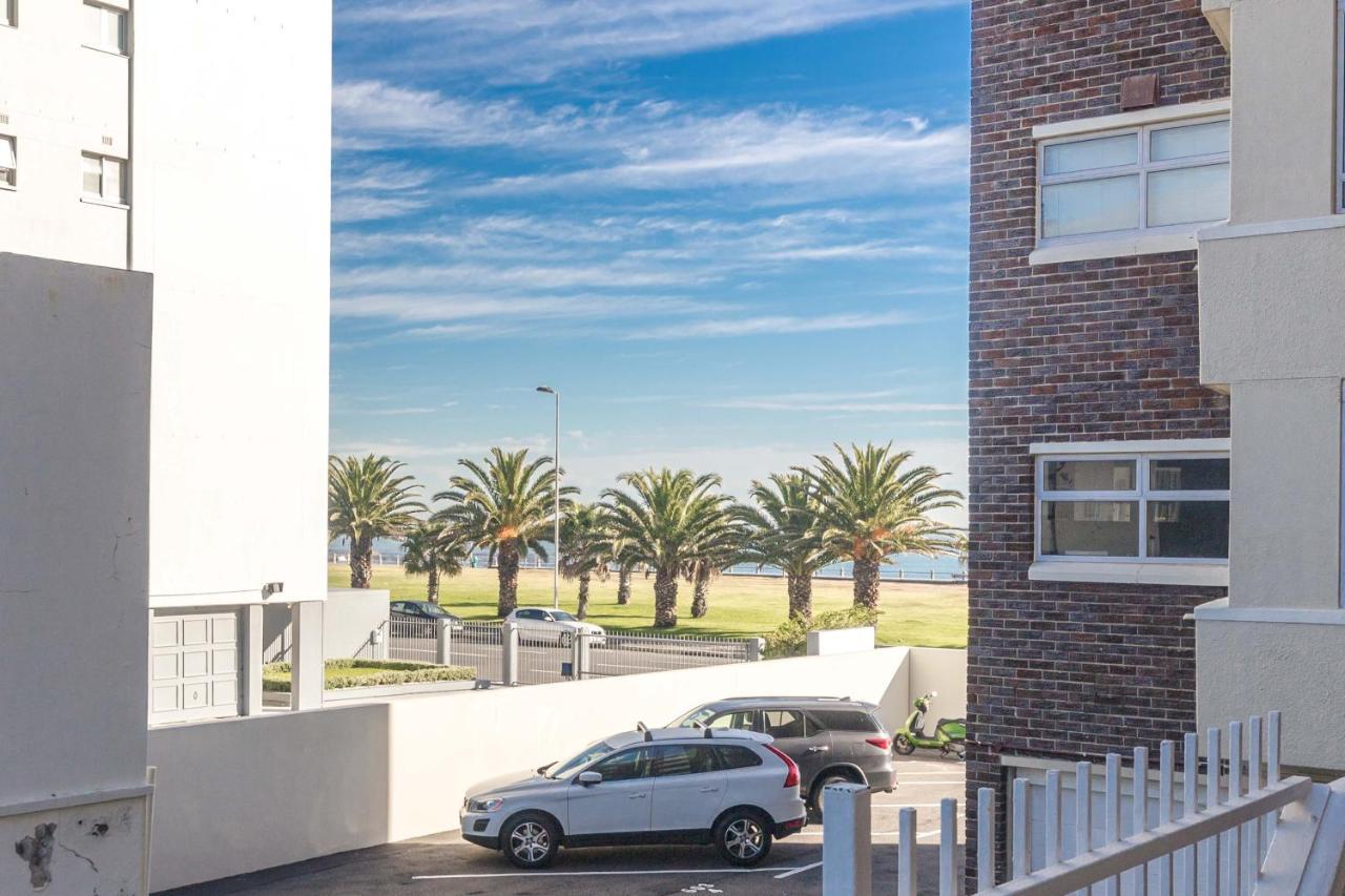 Little Gem On The Promenade Apartment Cape Town Exterior photo